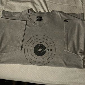 undefeated ss — size XXL
